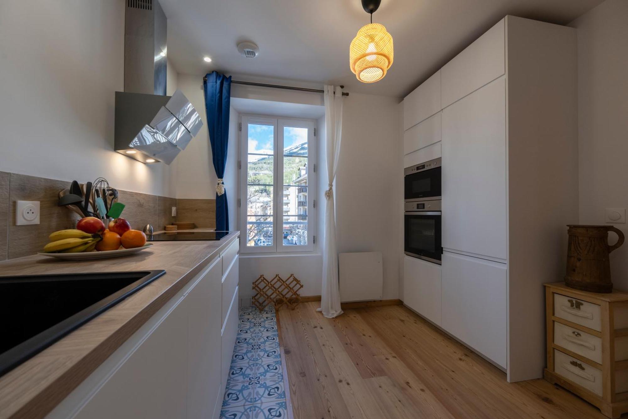 Petite Anita - Centre Ville - Parking Prive Barcelonnette Eksteriør billede